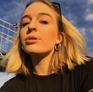 Meet your Posher, Anna